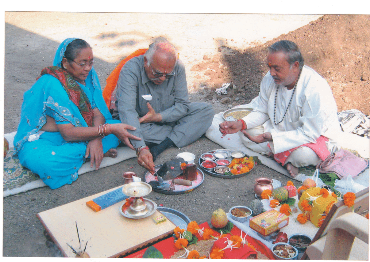 Shree Gurjar Sutar Pragati Mandal Rajkot - àª¶à«àª°à«€ àª—à«àª°à«àªœàª° àª¸à«àª¤àª¾àª° àªªà«àª°àª—àª¤àª¿ àª®àª‚àª¡àª³ àª°àª¾àªœàª•à«‹àªŸ - Bhumi Pujan